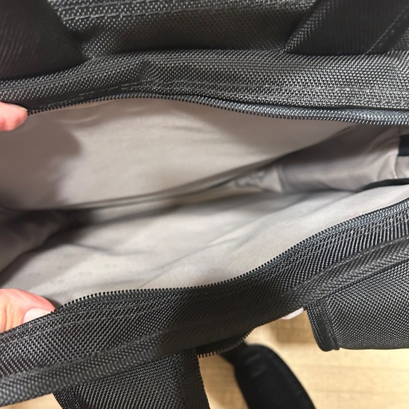 SwissGear Travel Laptop Backpack - Picture 5 of 10